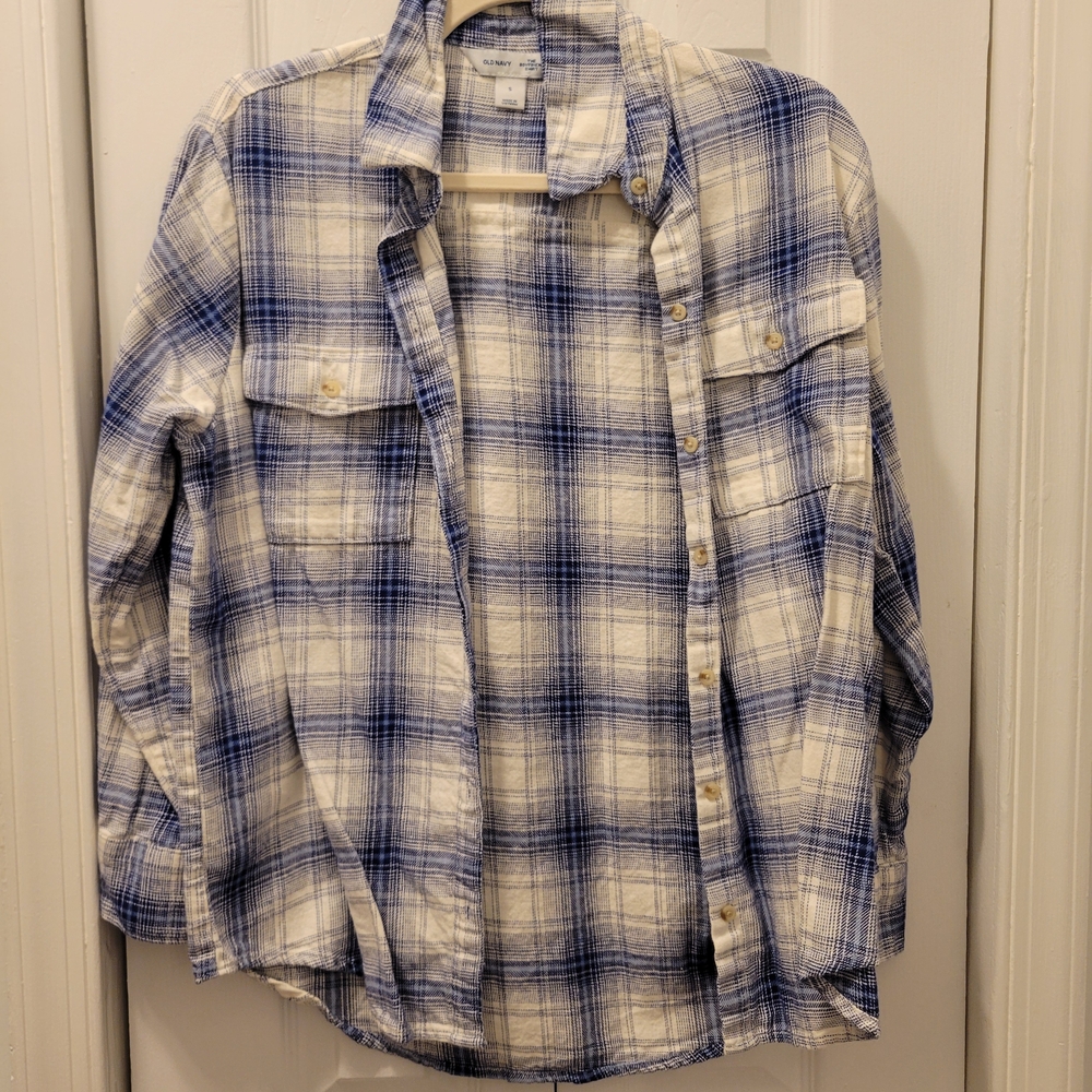 Old Navy Blue and White Plaid Flannel Button Down Boyfriend Shirt